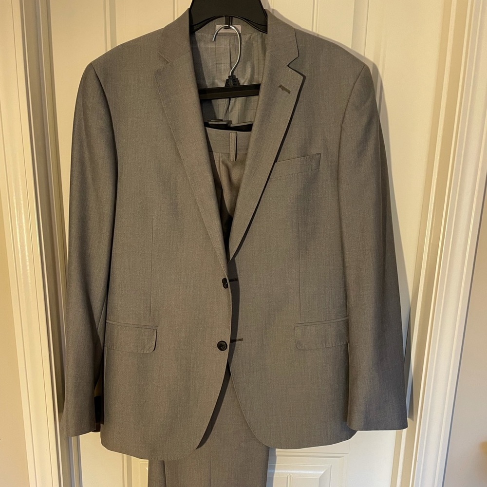 J. Ferrar Light Gray Suit